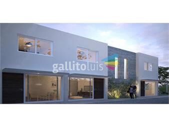 https://www.gallito.com.uy/via-capri-casas-duplex-con-jardin-parrillero-y-doble-coche-inmuebles-21546596