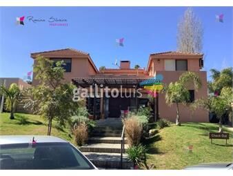 https://www.gallito.com.uy/venta-de-casa-de54-dormitorios-en-barrio-privado-la-residen-inmuebles-21415259