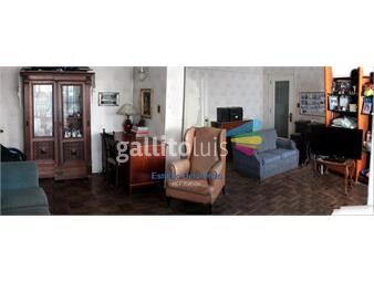https://www.gallito.com.uy/apartamento-en-centro-2-dormitorios2-bañosservicio-comple-inmuebles-19616804