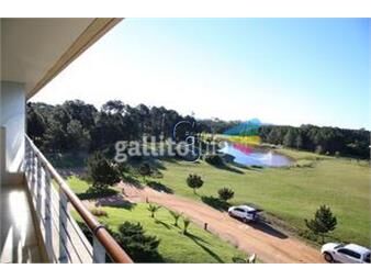 https://www.gallito.com.uy/exclusivo-complejo-frente-a-playa-mansa-inmuebles-19197424