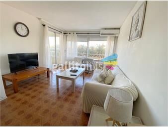 https://www.gallito.com.uy/venta-apartamento-de-3-dormitorios-en-torre-de-categoria-inmuebles-22900164