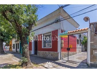 https://www.gallito.com.uy/dos-casas-en-venta-en-la-teja-con-garage-y-fondo-inmuebles-23123382