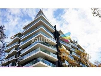 https://www.gallito.com.uy/apartamento-4-dormitorios-venta-en-barrio-sur-con-patio-inmuebles-23233566