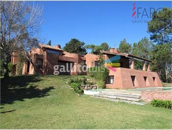 https://www.gallito.com.uy/casa-en-punta-ballena-7-dormitorios-con-espectacular-vista-inmuebles-23303638