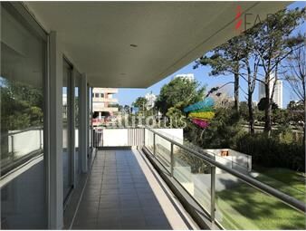 https://www.gallito.com.uy/apartamento-en-roosevelt-3-dormitorios-con-terraza-inmuebles-23303874