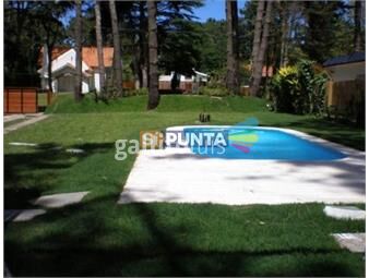 https://www.gallito.com.uy/casa-con-piscina-climatizada-inmuebles-23265480