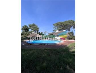 https://www.gallito.com.uy/casa-en-venta-en-el-pinar-al-sur-275-m2-piscina-102m2-inmuebles-23446342