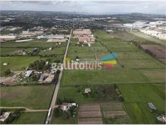 https://www.gallito.com.uy/casa-con-terreno-en-venta-a-pasitos-de-ruta-1-7395-m2-pas-inmuebles-23748338