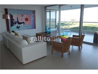 https://www.gallito.com.uy/apartamento-en-brava-3-dormitorios-inmuebles-20347965