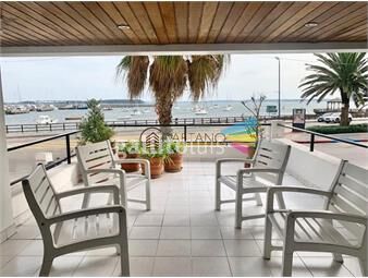 https://www.gallito.com.uy/espectacular-apartamento-frente-al-puerto-con-vista-al-mar-inmuebles-18411302