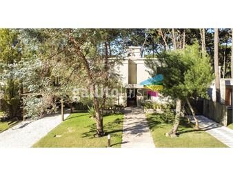https://www.gallito.com.uy/casa-en-barrio-privado-en-rincon-del-indio-3-suites-mas-c-inmuebles-24340752