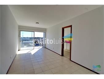 https://www.gallito.com.uy/oportunidad-vendo-apartamento-2-dormitorios-en-centro-de-inmuebles-22538055