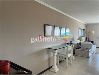 https://www.gallito.com.uy/hermosa-propiedad-de-4-dormitorios-5-baã±os-y-3-suites-inmuebles-23616343