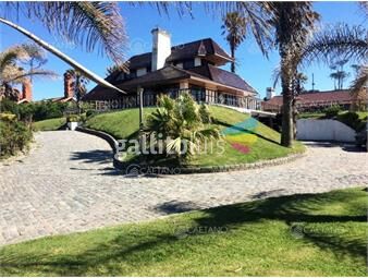 https://www.gallito.com.uy/espectacular-casa-en-venta-playa-mansa-inmuebles-18410478