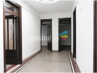 https://www.gallito.com.uy/casa-ocho-dormitorios-ideal-empresa-aguada-inmuebles-24619228