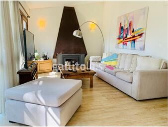 https://www.gallito.com.uy/venta-casa-5-dormitorios-maldonado-punta-del-este-inmuebles-24121558