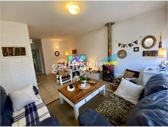 https://www.gallito.com.uy/hermosa-propiedad-en-barrio-cantegril-inmuebles-22667802