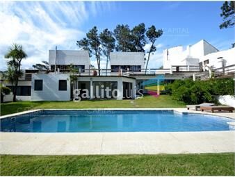https://www.gallito.com.uy/casa-en-venta-playa-mansa-punta-del-este-inmuebles-22335475