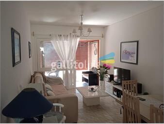 https://www.gallito.com.uy/apartamento-punta-del-este-2-dormitorios-y-vista-al-mar-inmuebles-24867507