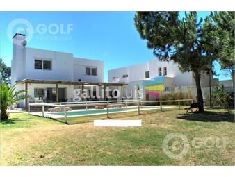 https://www.gallito.com.uy/venta-casa-de-3-dormitorios-con-renta-en-el-pinar-inmuebles-24867802