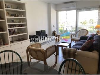 https://www.gallito.com.uy/apartamento-en-brava-1-dormitorio-y-medio-inmuebles-23419280