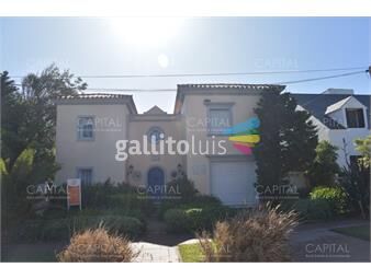 https://www.gallito.com.uy/casa-de-5-dormitorios-vista-al-mar-en-penã­nsula-punta-de-inmuebles-22336075