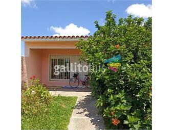 https://www.gallito.com.uy/venta-casa-3-dormitorios-lezica-patio-y-cochera-inmuebles-24893957