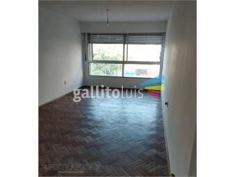 https://www.gallito.com.uy/apartamento-en-venta-3-dormitorios-1-baã±o-bulevar-26-inmuebles-23972753
