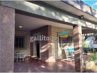 https://www.gallito.com.uy/linda-casa-en-zona-centrica-inmuebles-23609125