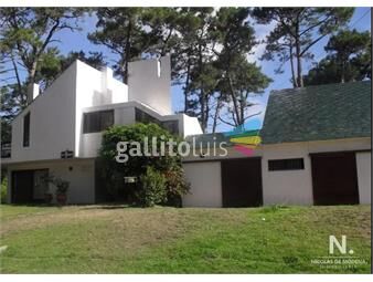 https://www.gallito.com.uy/se-vende-casa-de-5-dormitorios-en-mansa-inmuebles-25042051