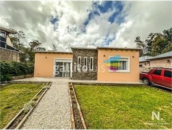 https://www.gallito.com.uy/venta-casa-2-dormitorios-cã³modos-ambientes-parrillero-y-h-inmuebles-24737962