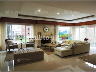 https://www.gallito.com.uy/venta-casa-4-dormitorios-playa-mansa-punta-del-este-inmuebles-23254107