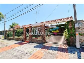 https://www.gallito.com.uy/venta-casa-3-dormitorios-jardines-hipodromo-stud-inmuebles-25033110