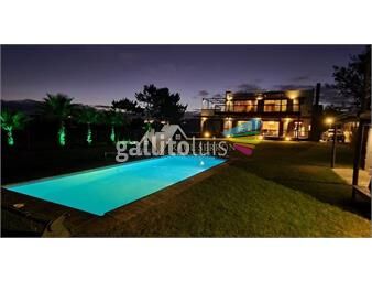 https://www.gallito.com.uy/casa-en-venta-y-alquiler-de-4-dormitorios-con-piscina-clima-inmuebles-25155895
