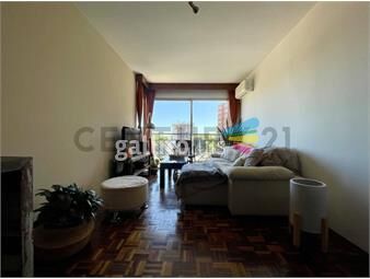 https://www.gallito.com.uy/apartamento-2-dormitorios-y-garaje-sobre-agraciada-inmuebles-25162713