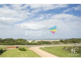 https://www.gallito.com.uy/departamento-en-venta-frente-a-playa-brava-4-suites-inmuebles-25042053