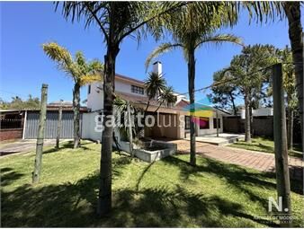 https://www.gallito.com.uy/excelente-casa-de-5-dormitorios-en-venta-playa-mansa-pun-inmuebles-25043140