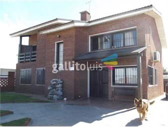 https://www.gallito.com.uy/venta-casa-tres-dormitorios-lomas-de-solymar-piscina-barb-inmuebles-25069263