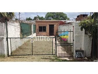 https://www.gallito.com.uy/terreno-en-venta-con-2-casas-y-depositos-en-manga-inmuebles-25137759