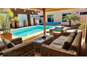 https://www.gallito.com.uy/casa-en-venta-3-dormitorios-3-baã±os-fondo-con-piscina-y-inmuebles-24741759