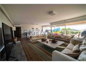 https://www.gallito.com.uy/en-venta-apartamento-4-dormitorios-en-el-puerto-de-punta-inmuebles-24668628