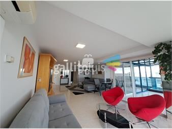 https://www.gallito.com.uy/venta-apartamento-3-dormitorios-en-suite-playa-mansa-be-inmuebles-24240723