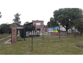 https://www.gallito.com.uy/se-vende-buena-casa-de-2-plantas-4-dormitorios-2-baños-y-inmuebles-25311362