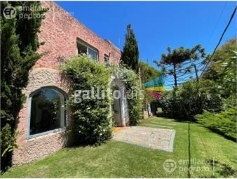 https://www.gallito.com.uy/venta-casa-4-dormitorios-la-barra-punta-del-este-inmuebles-24121533