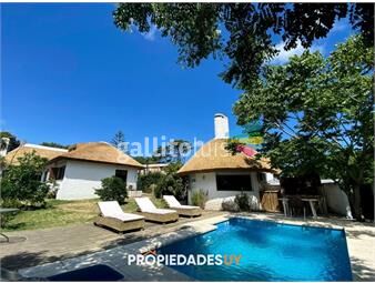 https://www.gallito.com.uy/punta-del-este-pinares-casa-de-3-dormitorios-piscina-barbac-inmuebles-24506320