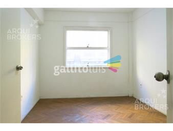 https://www.gallito.com.uy/apartamento-de-un-dormitorio-en-venta-en-ciudad-vieja-5-inmuebles-25166577