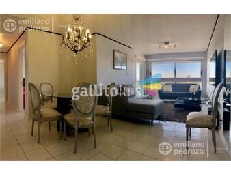 https://www.gallito.com.uy/venta-gran-departamento-2-dormitorios-en-playa-mansa-inmuebles-23850746