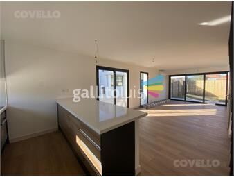 https://www.gallito.com.uy/alquiler-casa-3-dormitorios-con-vista-al-lago-inmuebles-25353470