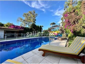 https://www.gallito.com.uy/casa-5-dormitorios-y-piscina-playa-mansa-en-venta-inmuebles-24910604