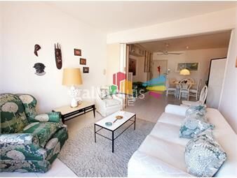 https://www.gallito.com.uy/apartamento-en-peninsula-1-dormitorios-inmuebles-25368111